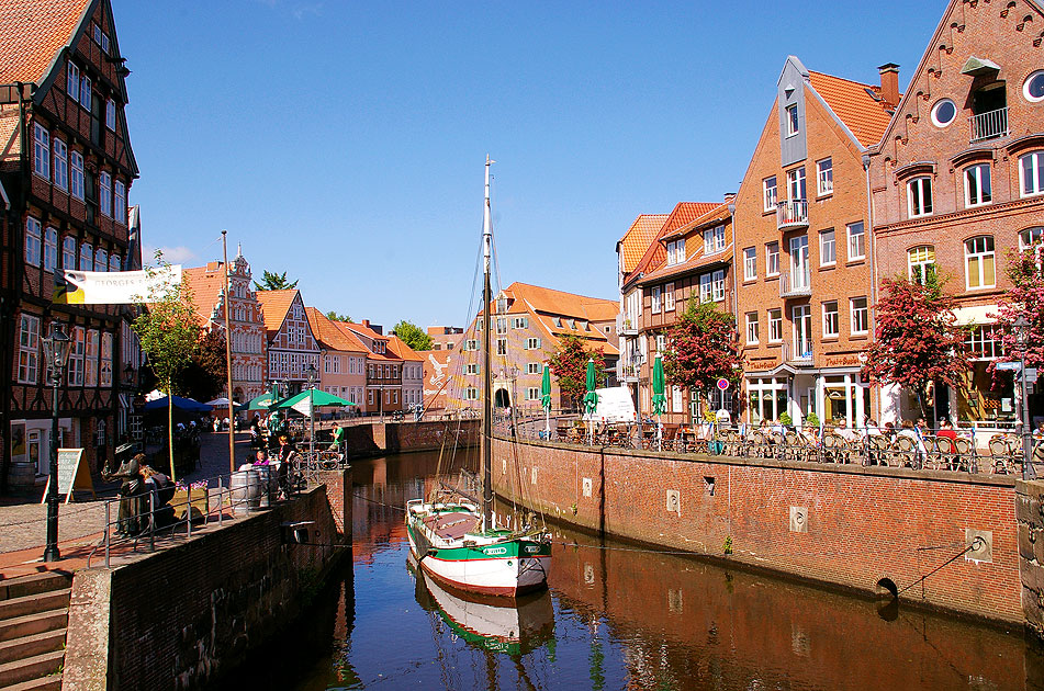 Die Altstadt von Stade mit dem Schwedenspeicher