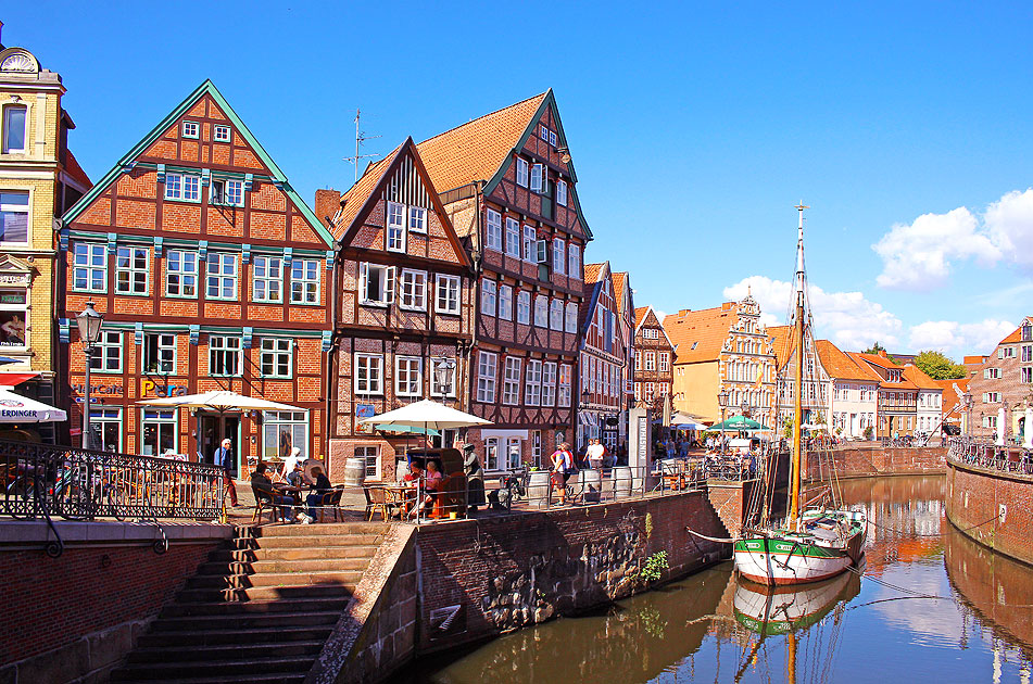 Die Altstadt von Stade mit dem Schwedenspeicher
