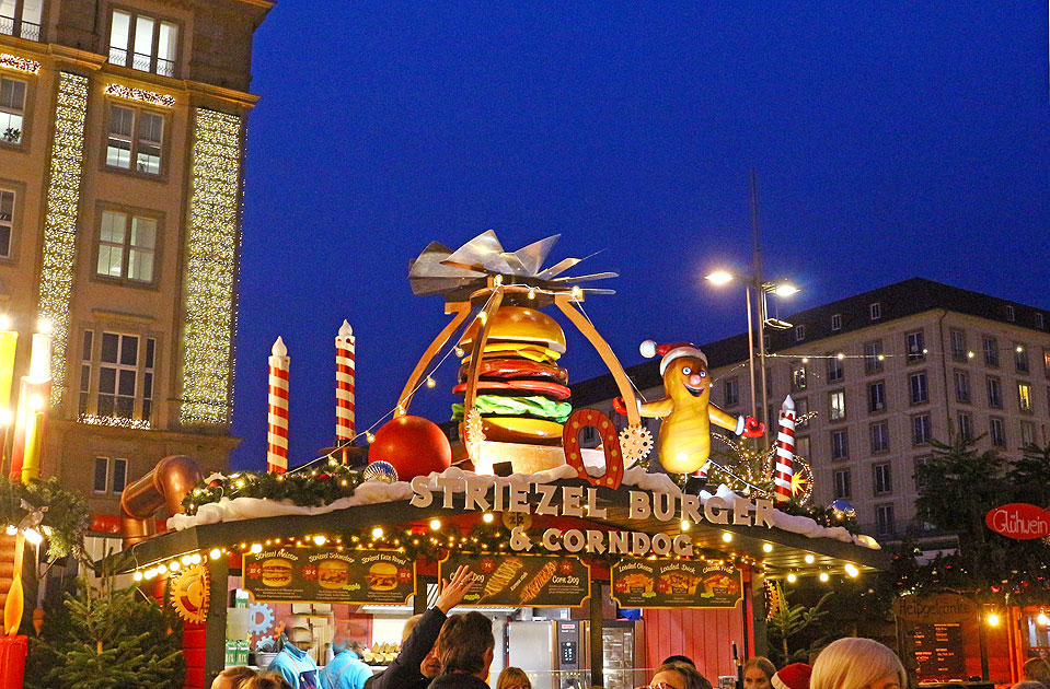 Der traditionelle Striezelmarkt in Dresden