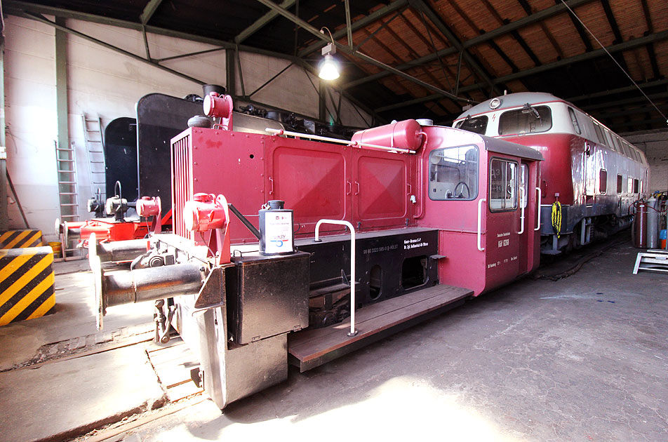 Die Köf 6268 / 323 585-0 im Kulturlokschuppen Neumünster