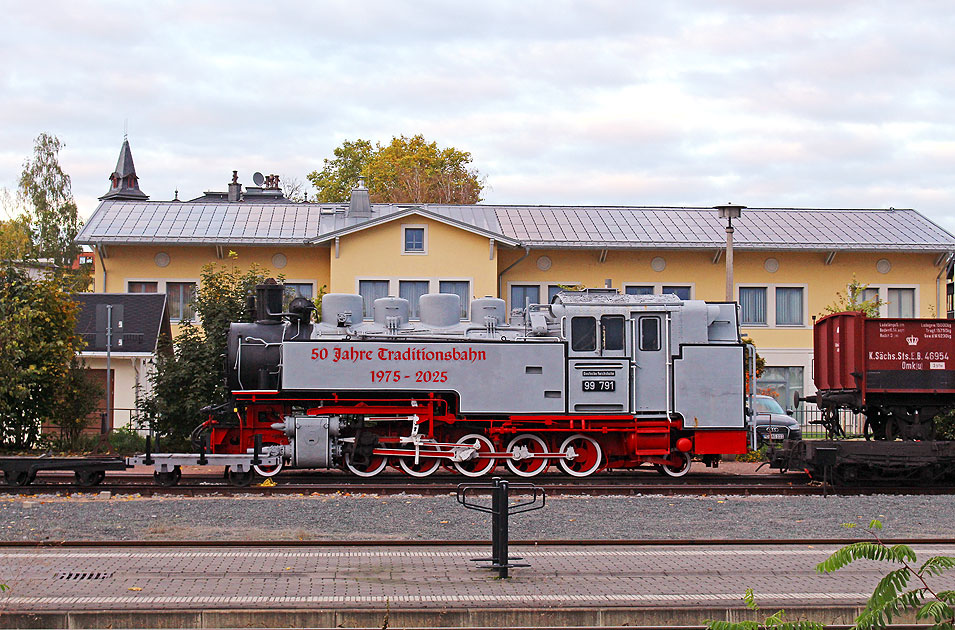 Die Dampflok 99 1791 im Bahnhof Radebeul Ost