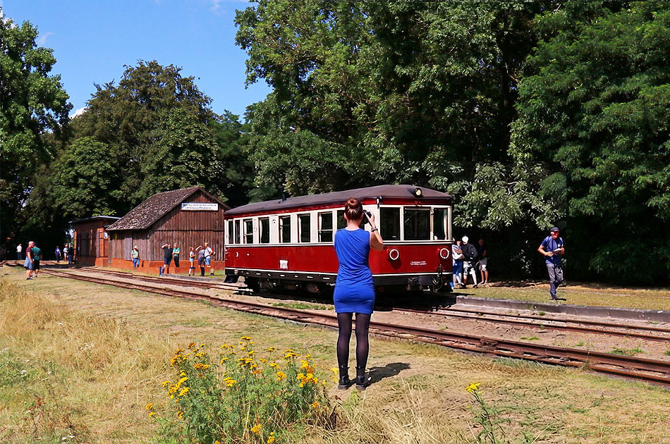 Der DEV T42 im Bahnhof Heiligenberg