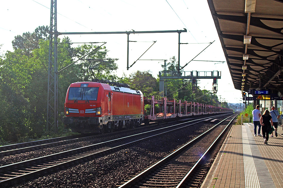 Eine Lok der Baureihe 196 im Bahnhof Dresden-Strehlen