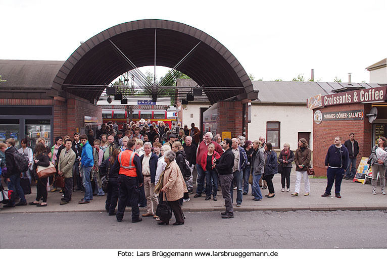 Schienenersatzverkehr am Bahnhof Pinneberg