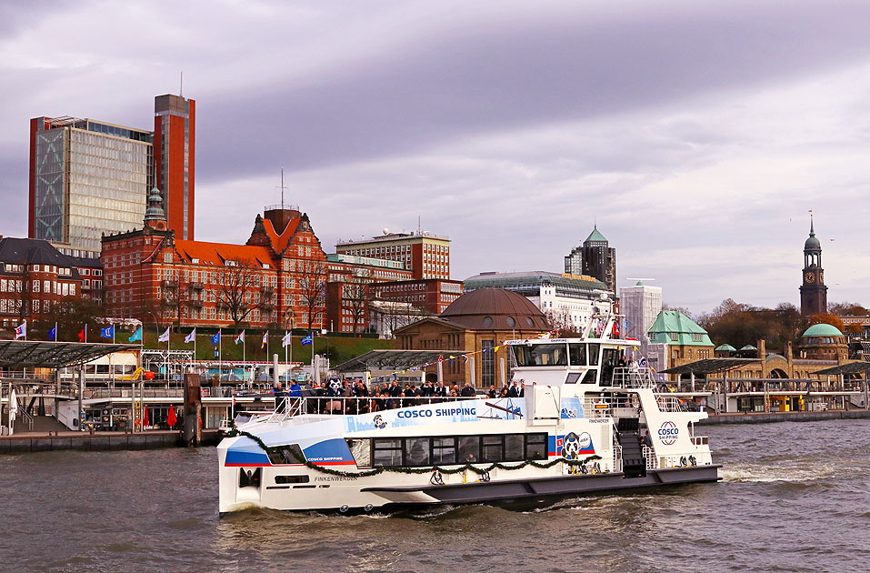Die Taufe der HADAG-Fähre Finkenwerder