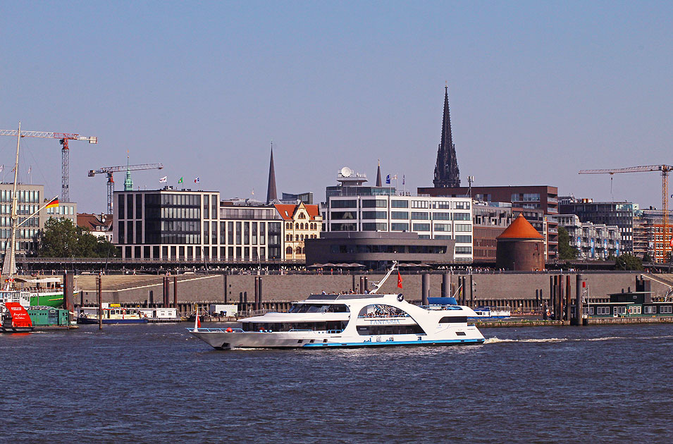 Die Fantasia von Abicht auf der Elbe in Hamburg