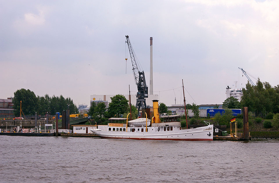 Die Schaarhörn im Hamburger Hafen