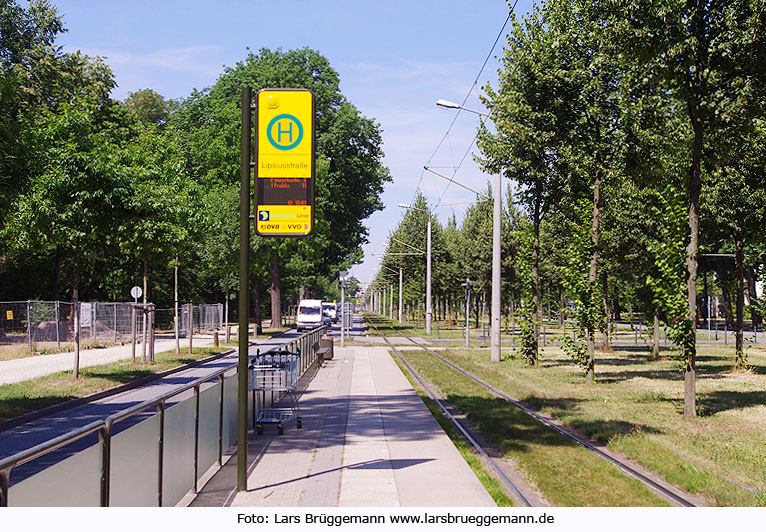 Die Haltestelle Lipsiusstraße in Dresden von der Straßenbahn