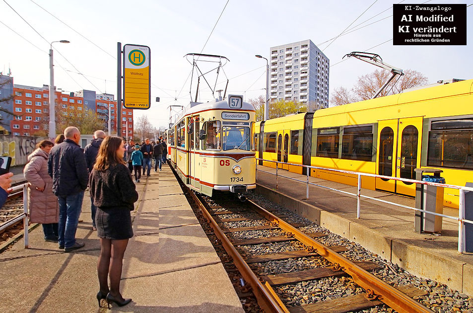 Ein Gro&szlig;raumwagen der Stra&szlig;enbahn in Dresden an derHaltestelle W&ouml;lfnitz