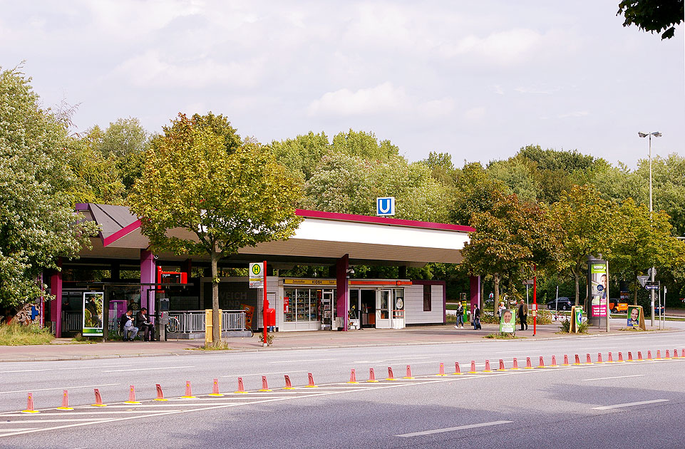 Die U-Bahn-Haltestelle Burgstraße der Hamburger Hochbahn