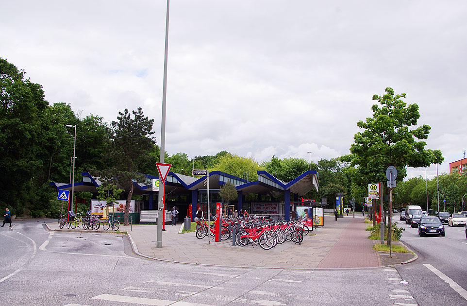 Die U-Bahn Haltestelle Hamburg Burgstraße
