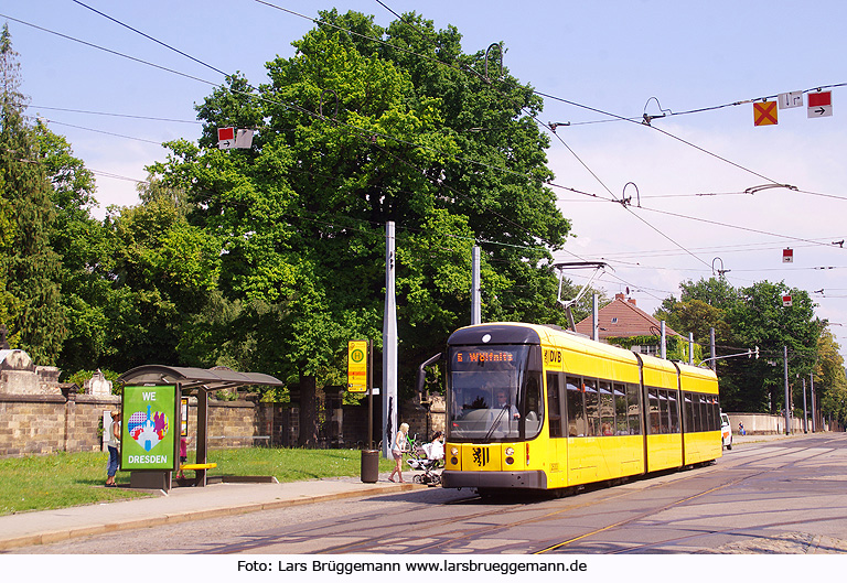 Dresden Haltestelle Johannisfriedhof von der Straßenbahn - Betriebshof Tolkewitz