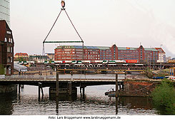 Der Zug der Ideen in Hamburg auf der Oberhafenbrücke