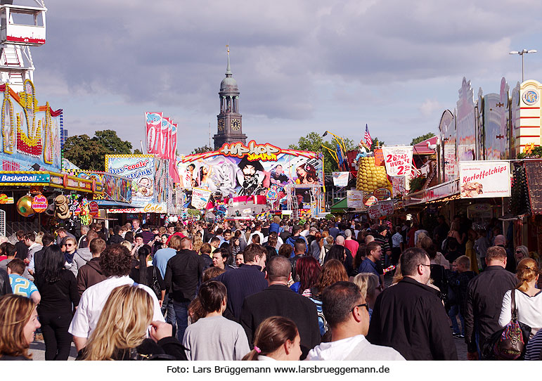 Hamburger Dom ist ein Volksfest