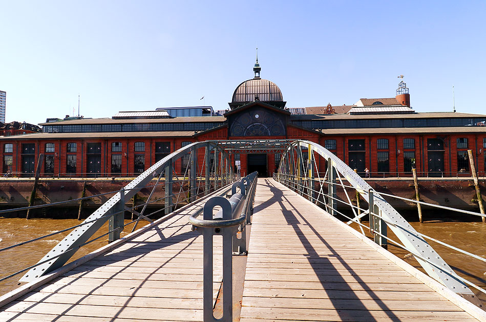 Die Fischauktionshalle am Altonaer Fischmarkt in Hamburg