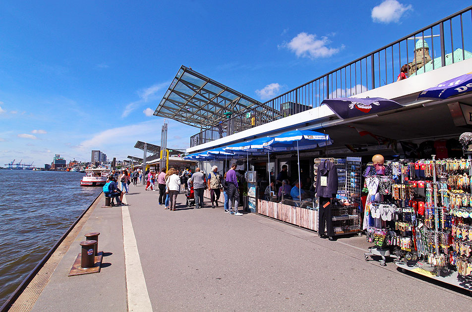 Der Anleger an den Langsbrücken in Hamburg
