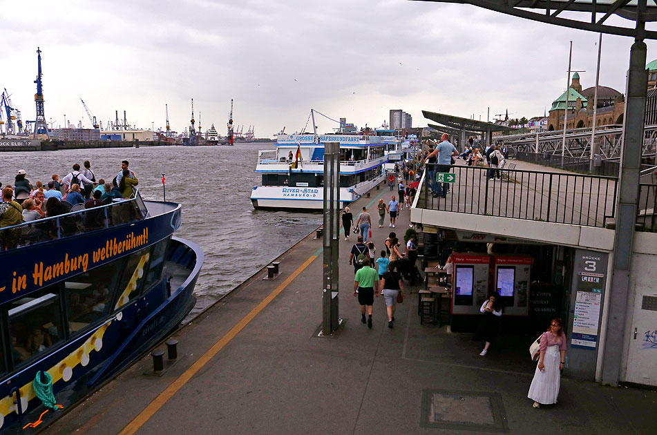Der Anleger Hamburg St. Pauli Landungsbrücken