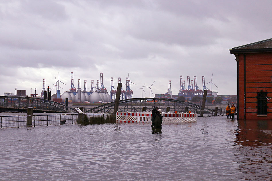 Sturmflut auf dem Hamburger Fischmarkt